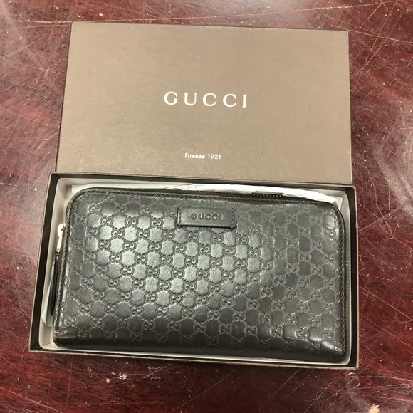 Gucci Dark Gray Embossed Leather Wallet - Picture 1 of 6